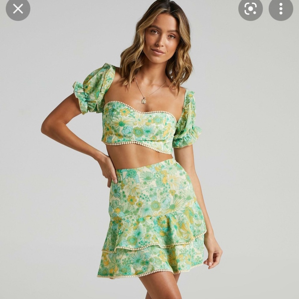 Showpo Final Resort Two Piece Set in Fresh Floral